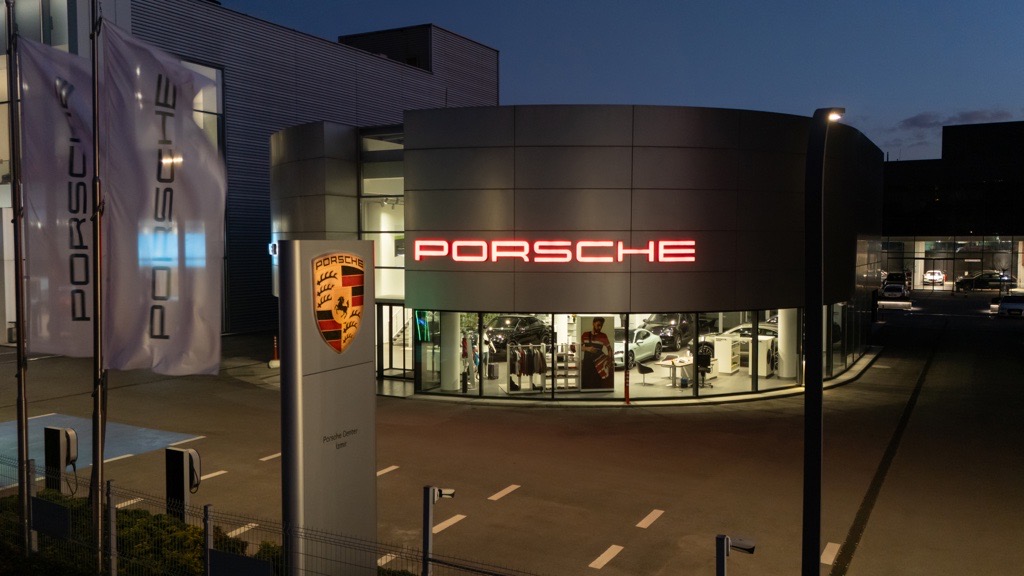 dealer-banner
